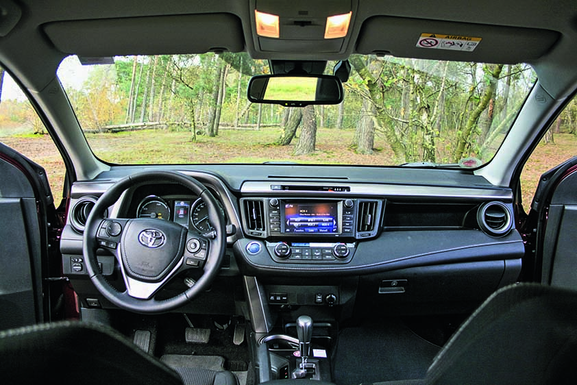 Toyota RAV 4 Hybrid Cockpit