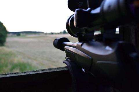 Schalldämpfer können jetzt von Jägern ohne Voreintrag erworben werden. (Foto: Hamann/DJV)